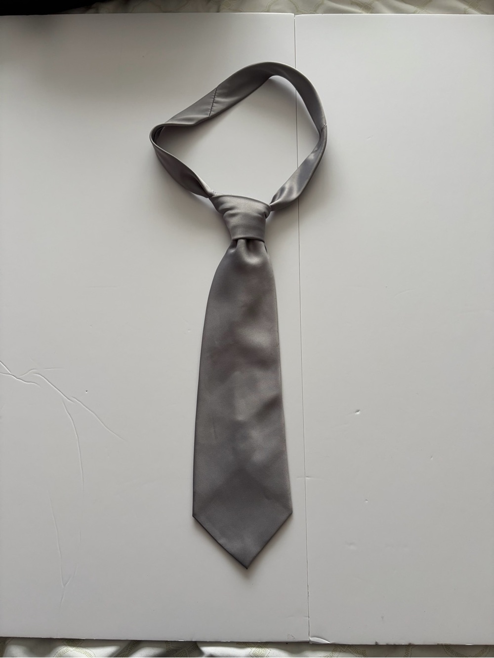 Geoffrey Beene Silver Gray Satin Men's Tie